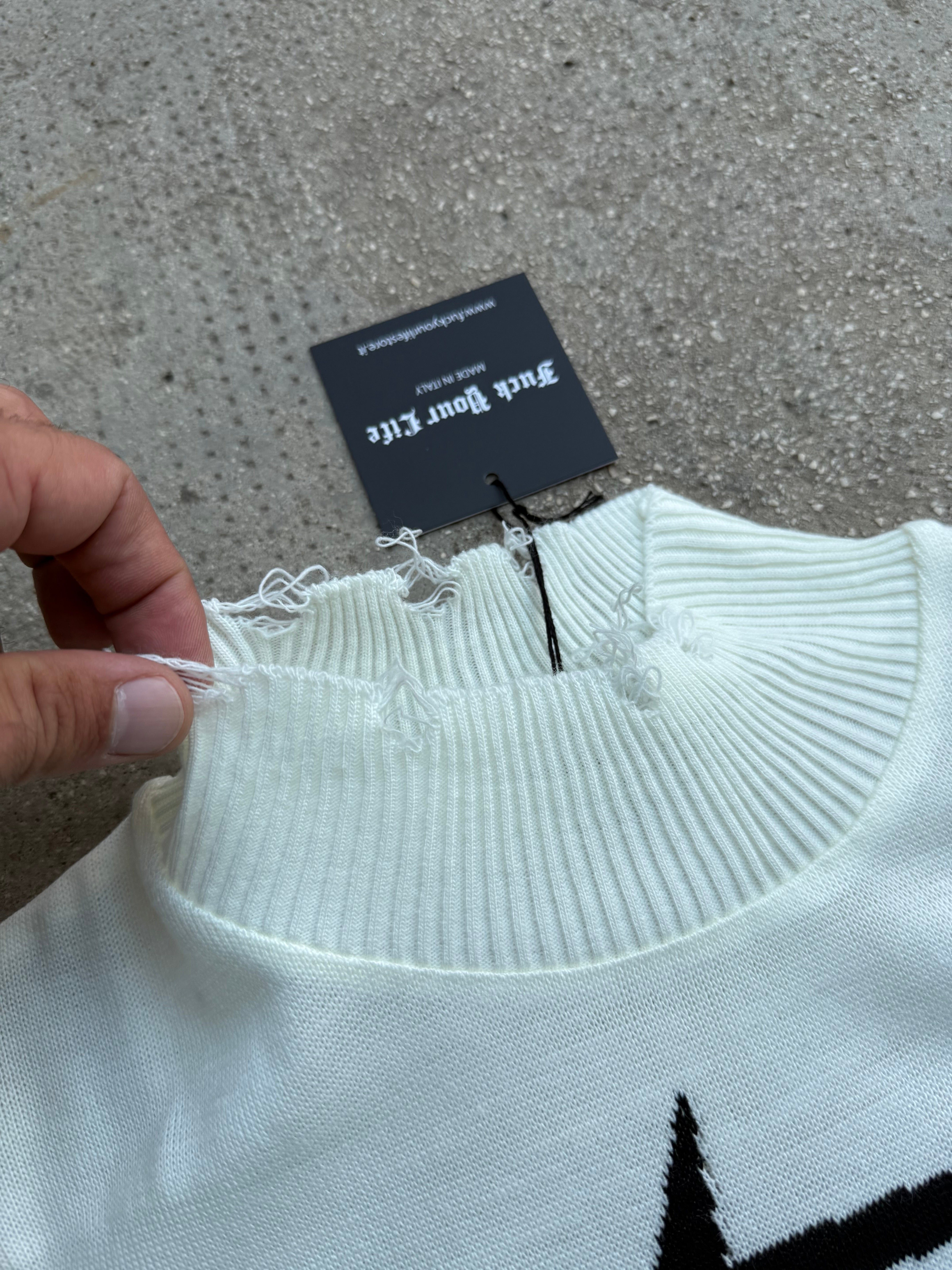 Maglione Logato Sfilacciato White