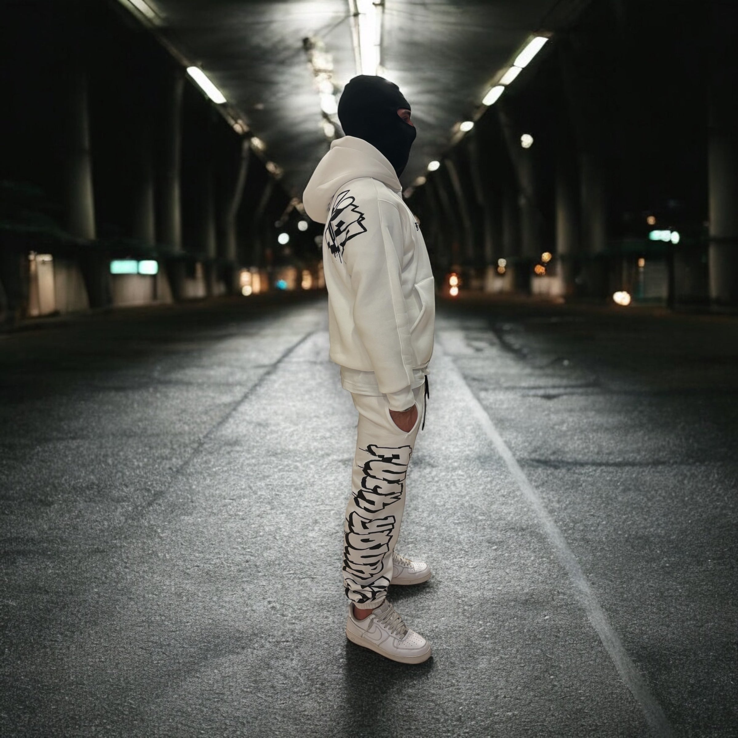 Completo Viral White Cappuccio