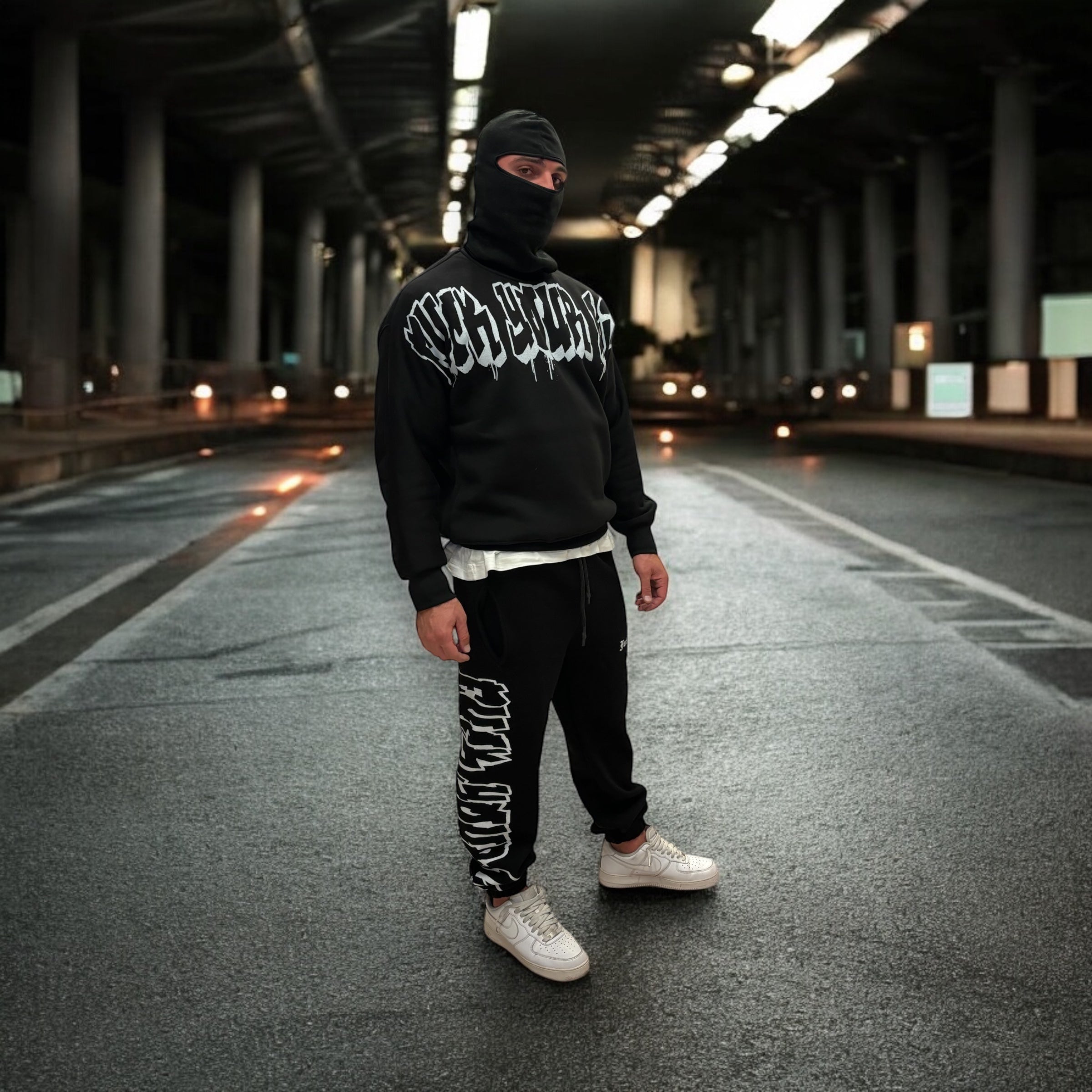 Completo Viral Black Girocollo