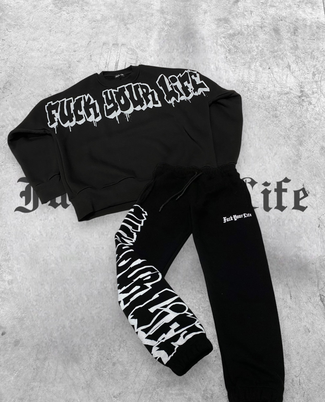 Completo Viral Black Girocollo